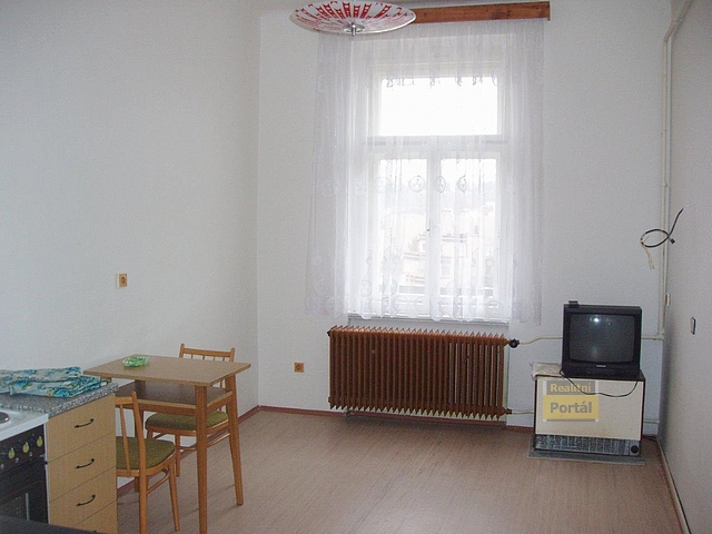 Prodej bytu 2+kk, Praha 5, standart, 44m2, neza��zen�, dru�stevn� vl.