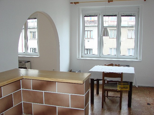 pro detail zak�zky - klikn�te