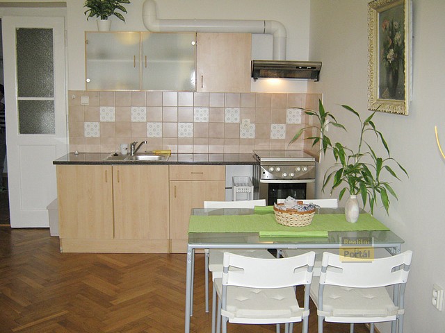 pro detail zak�zky - klikn�te