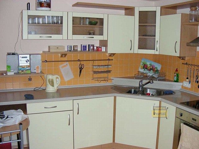 Klikn�te pros�m pro detail inzer�tu