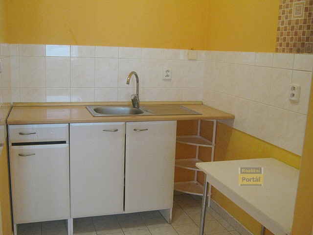 Prodej bytu 1+kk, 40m2, novostavba, Praha 9, Internet,  OV - mo�no hypot�ka