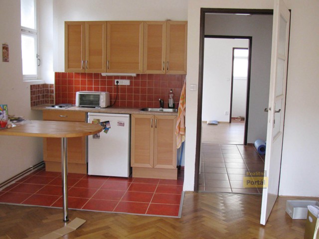 pro detail zak�zky - klikn�te