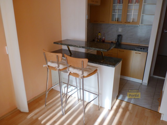 pro detail zak�zky - klikn�te