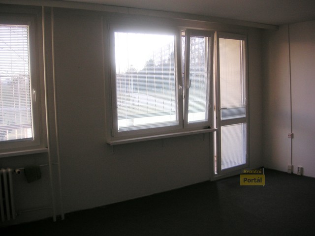 Prodej bytu v Praze, byt 1+kk/L, 38m2, Praha 10, OV - mo�no hypo