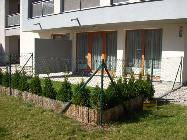 Pron�jem  bytu v Praze, byt 1+kk/T, 45m2, Praha 10, novostavba, za��zen�, parkovac� m�sto